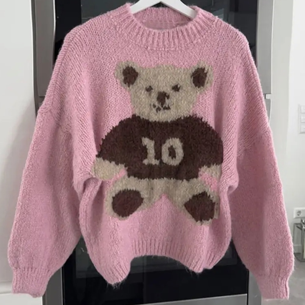 Pink bear knit Sweater with Bear Design - Picture 4 of 4